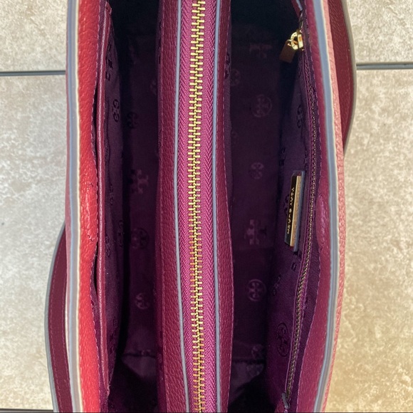 NWT Tory Burch Britten Tote - Picture 3 of 5